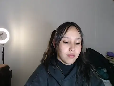 Skarlet Adams28 online show from March 14, 2:10 am