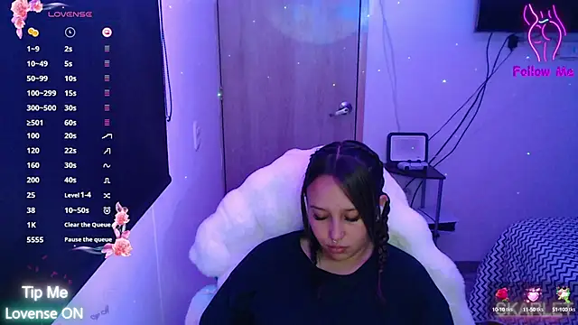 Skarlet Adams28 online show from September 26, 10:36 pm