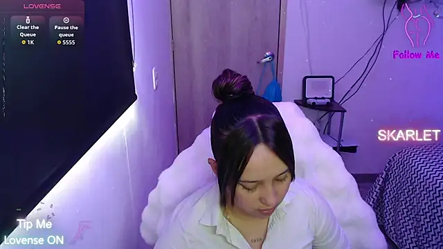 Skarlet Adams28 online show from October 2, 7:43 pm