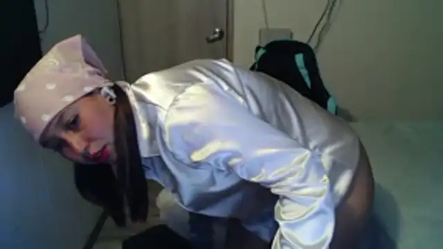 Skarlet Adams28 online show from November 24, 8:19 pm