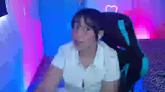 Skarlet Adams28 online show from March 24, 8:14 pm