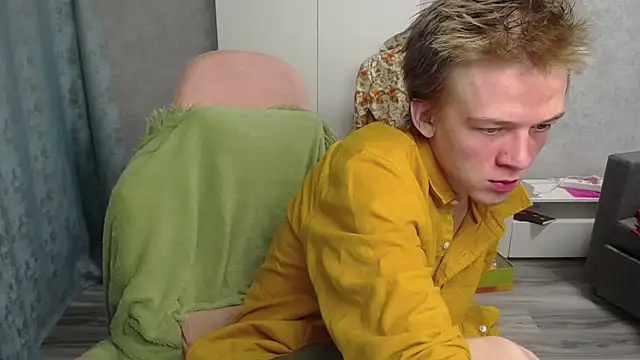 Snapshot of sweetserenity5 chatting on February 11, 9:14 pm sweetserenity5 online show from February 11, 9:14 pm