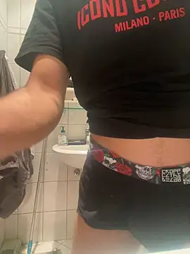 hard macoor12 online show from February 12, 2:10 pm