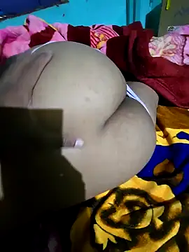 Snapshot of hotbaby_5 chatting on December 11, 4:31 pm hotbaby 5 online show from December 11, 4:31 pm