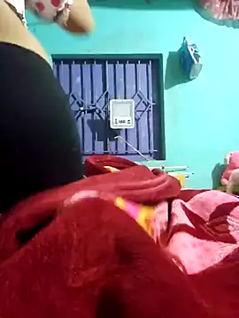 Snapshot of hotbaby_5 chatting on January 15, 2:06 am hotbaby 5 online show from January 15, 2:06 am