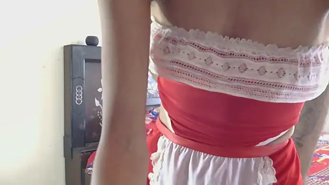 Snapshot of hazelperry chatting on December 25, 10:06 am hazelperry online show from December 25, 10:06 am