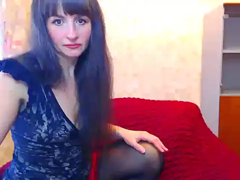 Snapshot of EvaLive1133 chatting on February 6, 9:43 am EvaLive1133 online show from February 6, 9:43 am