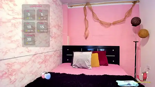 Snapshot of Brunette_sasha chatting on February 23, 1:10 pm Brunette sasha online show from February 23, 1:10 pm