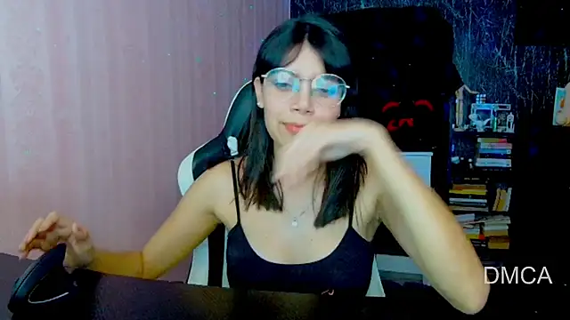 Snapshot of Drea_Foox chatting on September 11, 2:55 am Drea Foox online show from September 11, 2:55 am