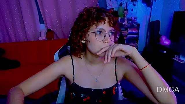 Drea Foox online show from June 16, 4:15 am