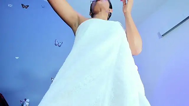 Kaira mosse online show from March 19, 3:19 pm