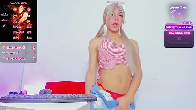 DanniiGrovers online show from January 25, 1:32 am