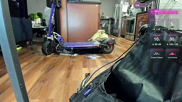 Snapshot of aaron_s_x chatting on January 8, 4:55 am aaron s x online show from January 8, 4:55 am