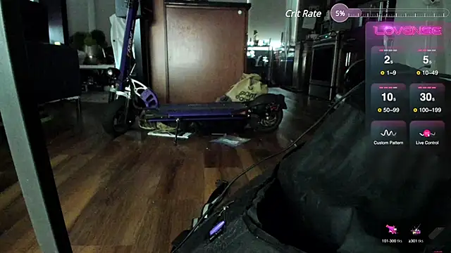 Snapshot of aaron_s_x chatting on January 8, 2:03 pm aaron s x online show from January 8, 2:03 pm