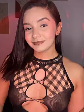 Snapshot of Melanyprada chatting on June 17, 4:59 am Melanyprada online show from June 17, 4:59 am