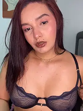 Snapshot of Melanyprada chatting on July 1, 4:03 am Melanyprada online show from July 1, 4:03 am