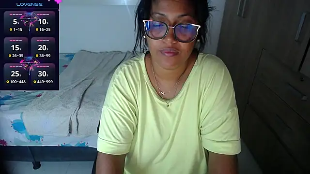 miajoseph  online show from February 27, 5:13 am