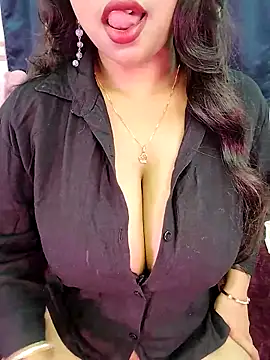 Snapshot of Sexy_Anika-for_you chatting on February 22, 4:51 am Sexy Anika-for you online show from February 22, 4:51 am