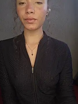 HelenHoltz online show from November 16, 2:55 pm