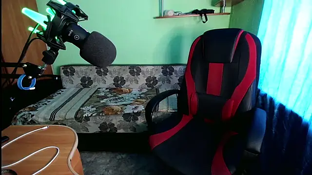 fameboyboo online show from November 24, 7:30 am