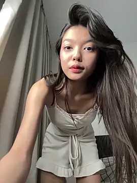 Snapshot of DesiredHoney chatting on March 2, 6:40 pm DesiredHoney online show from March 2, 6:40 pm