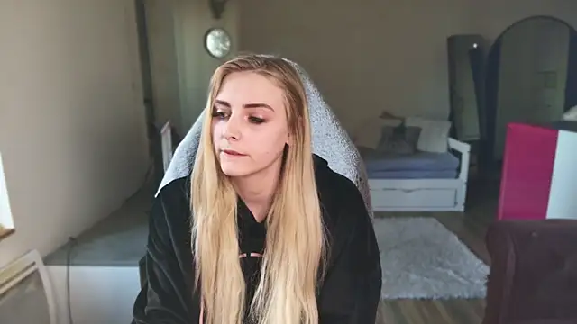 ce leste   online show from February 1, 4:22 pm