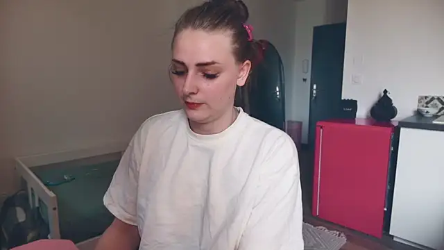 ce leste   online show from January 18, 11:36 am