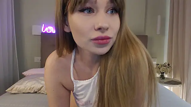 NoraLosttT online show from February 8, 5:50 pm