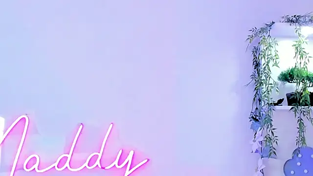 Snapshot of MaddyParisi chatting on March 15, 11:06 pm MaddyParisi online show from March 15, 11:06 pm