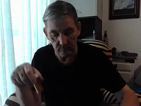 ChunkyMonkey007 online show from December 3, 9:23 pm