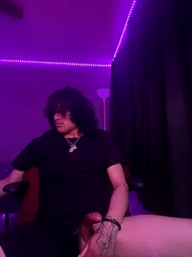 Snapshot of plutomf chatting on September 21, 12:56 am plutomf online show from September 21, 12:56 am