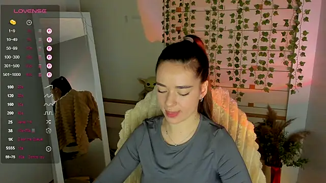 Bella XO online show from September 27, 7:02 am