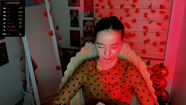 Bella XO online show from November 10, 8:02 am