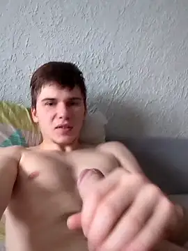 Snapshot of painkkiiller22 chatting on November 8, 6:24 am painkkiiller22 online show from November 8, 6:24 am