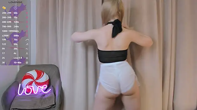 OdetteHarwick online show from March 26, 7:52 pm