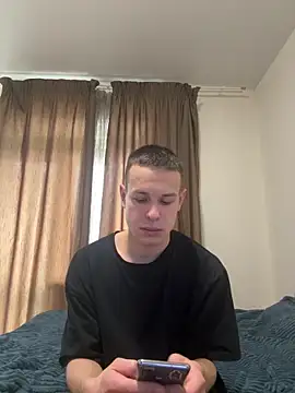 pretty roman online show from April 24, 10:28 am