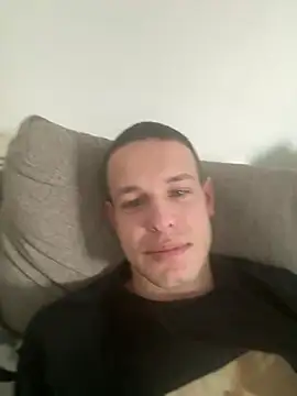 pretty roman online show from April 28, 11:37 am