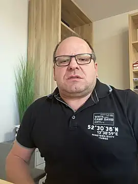 coupleLatinaLovers online show from December 16, 12:16 pm