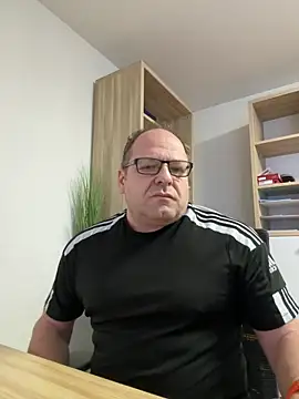 coupleLatinaLovers online show from December 23, 7:28 am