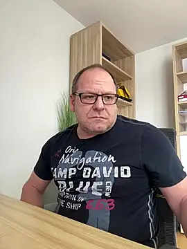 coupleLatinaLovers online show from December 31, 11:09 am