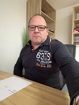 coupleLatinaLovers online show from January 17, 11:06 am