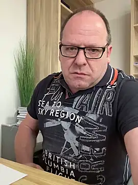 coupleLatinaLovers online show from February 21, 8:51 am