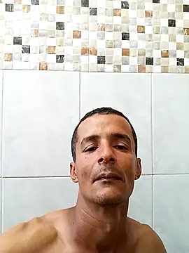 Snapshot of morenogato100 chatting on October 8, 9:40 am morenogato100 online show from October 8, 9:40 am