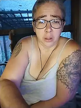 Snapshot of GraceHenderson chatting on August 4, 12:30 pm GraceHenderson online show from August 4, 12:30 pm