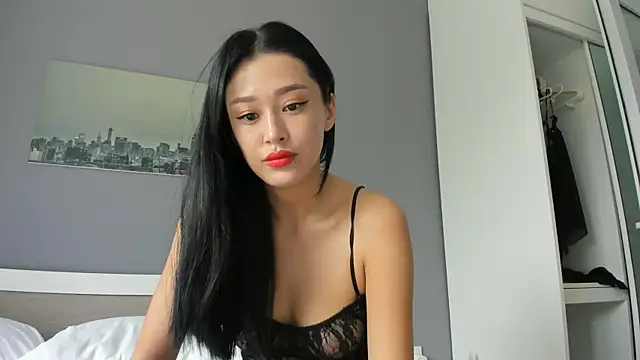 yumisunn online show from November 12, 4:02 am