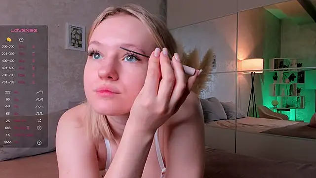 MaydaFoulk online show from February 7, 1:04 am