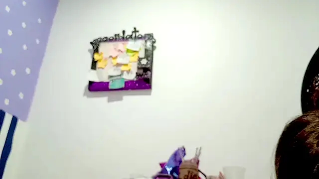 PetiteIvoryQueen19 online show from February 28, 3:29 am