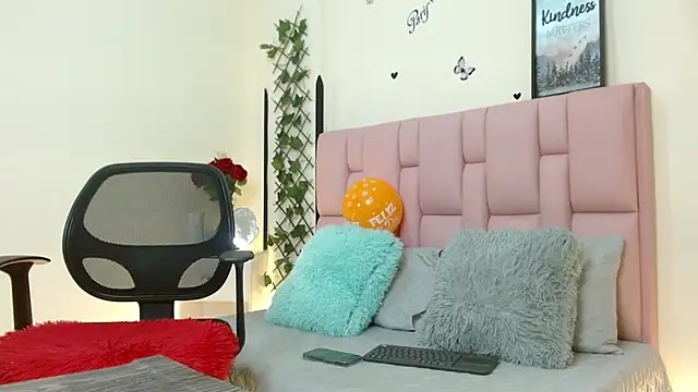 Snapshot of isabela_ferrer_ chatting on February 15, 1:05 pm isabela ferrer online show from February 15, 1:05 pm