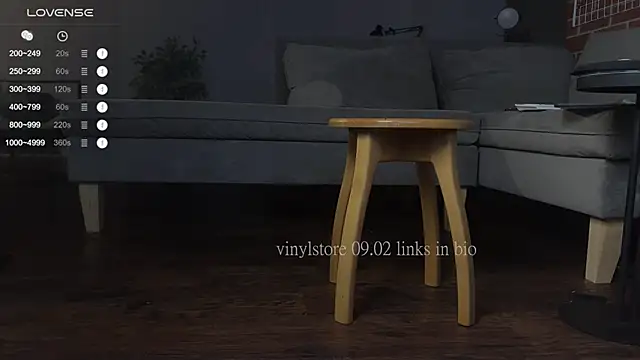 vinylstore online show from February 9, 4:57 am