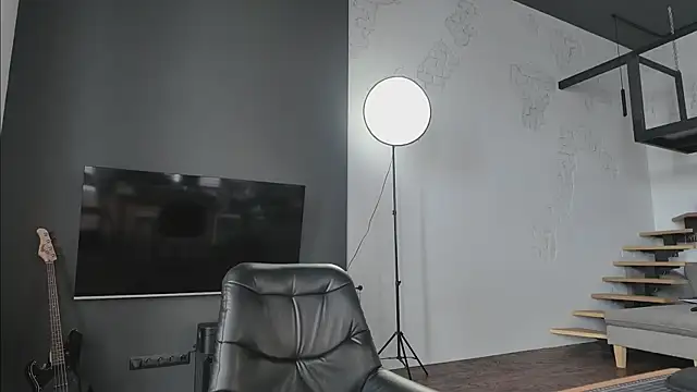 vinylstore online show from March 21, 11:44 am